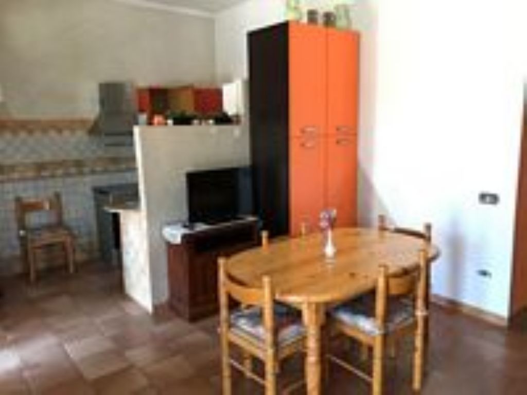 Appartamento arredato in villa