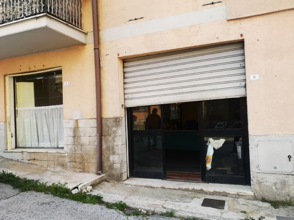 Locale commerciale