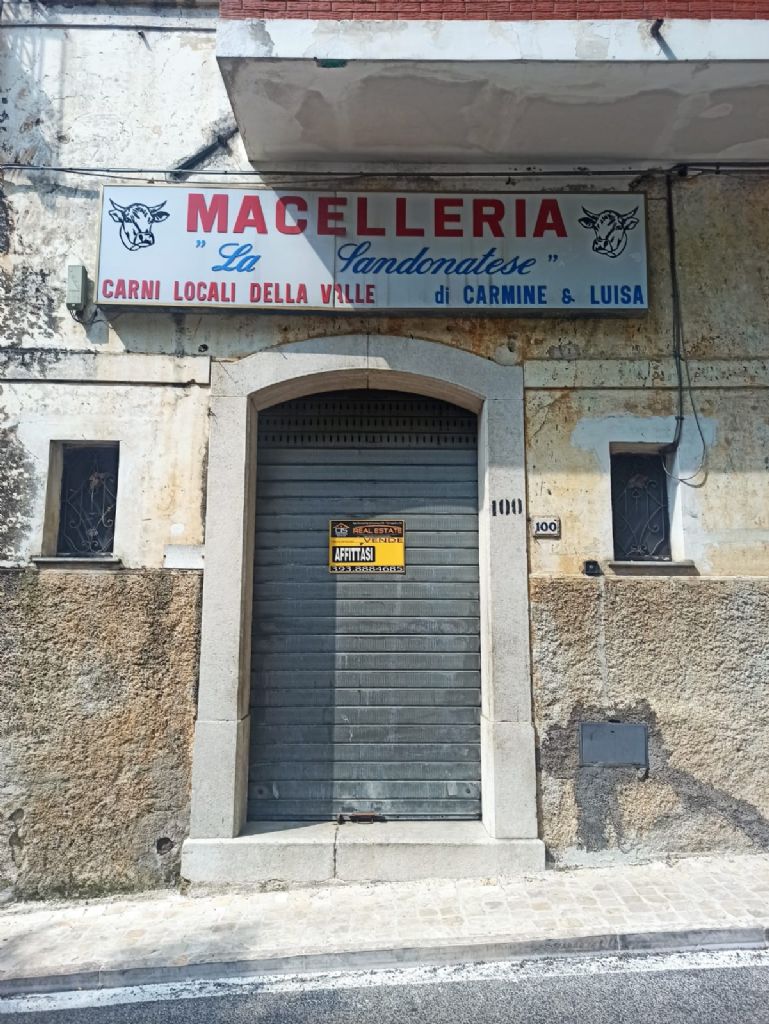 locale commerciale