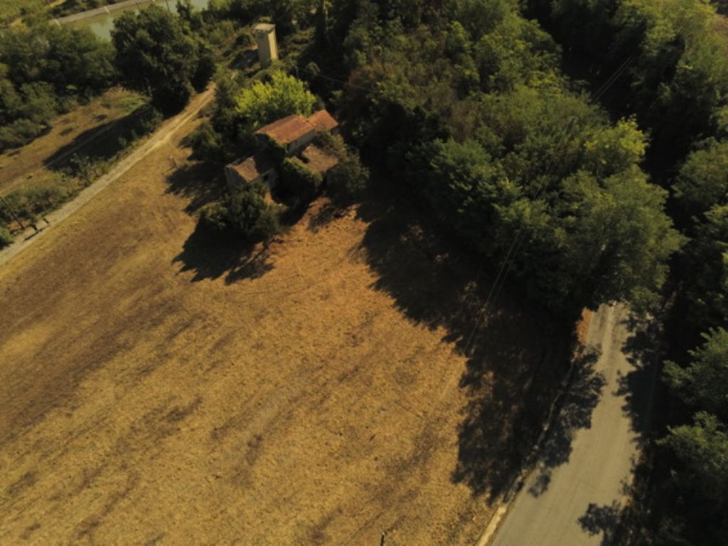 Casolare con terreno