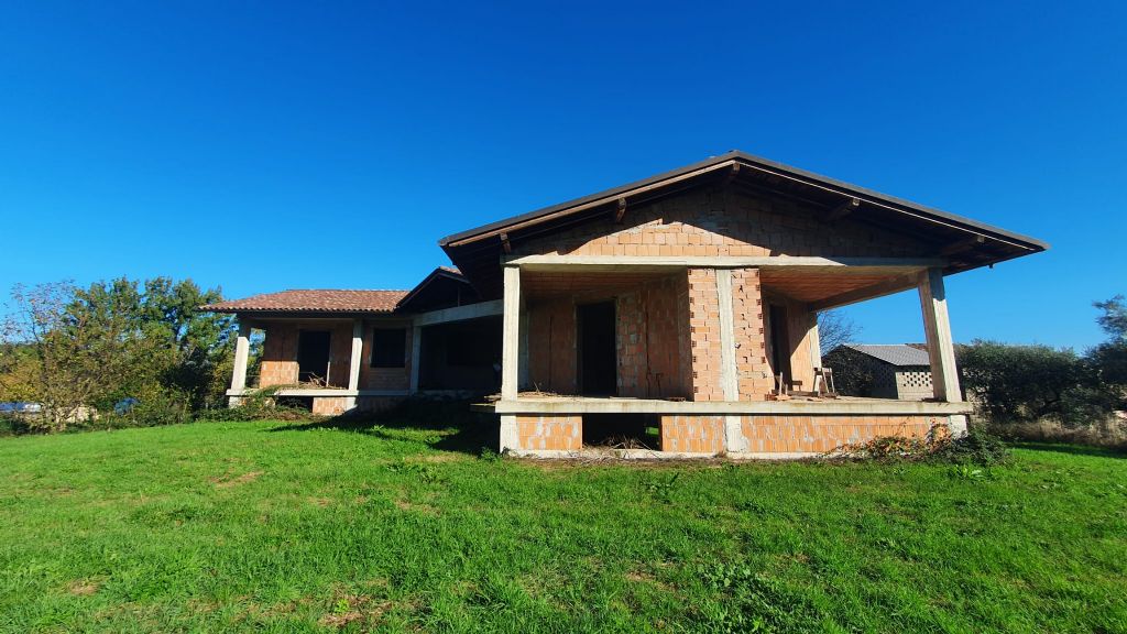 Villa da completare 