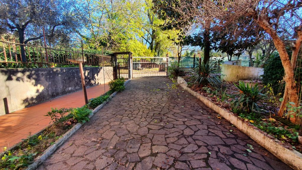 Loft al piano terra con giardino