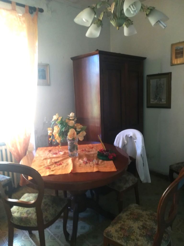Appartamento in piccola palazzina.