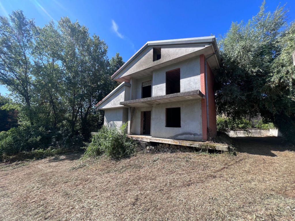 Villa su triplo livello
