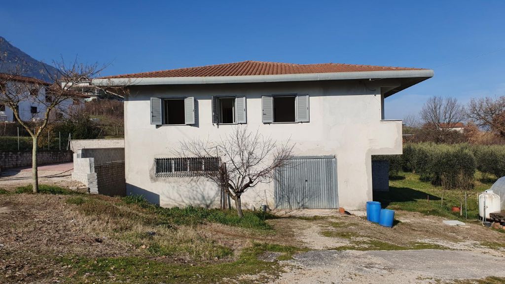 Casa semindipendente