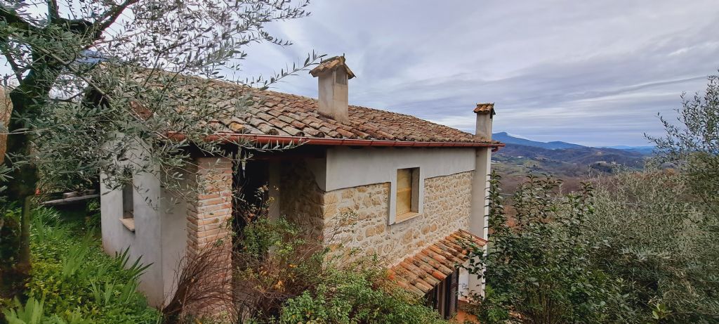 FABBRICATO CON TERRENO