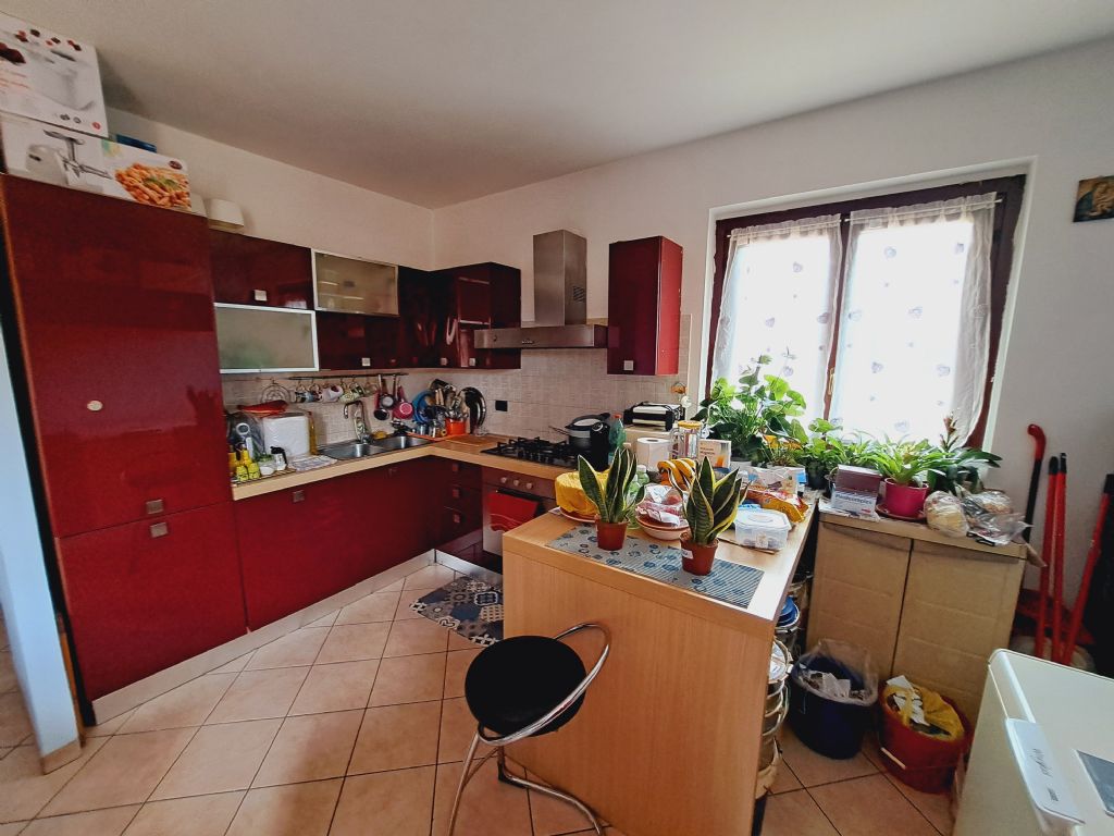 APPARTAMENTO CON POSTO AUTO