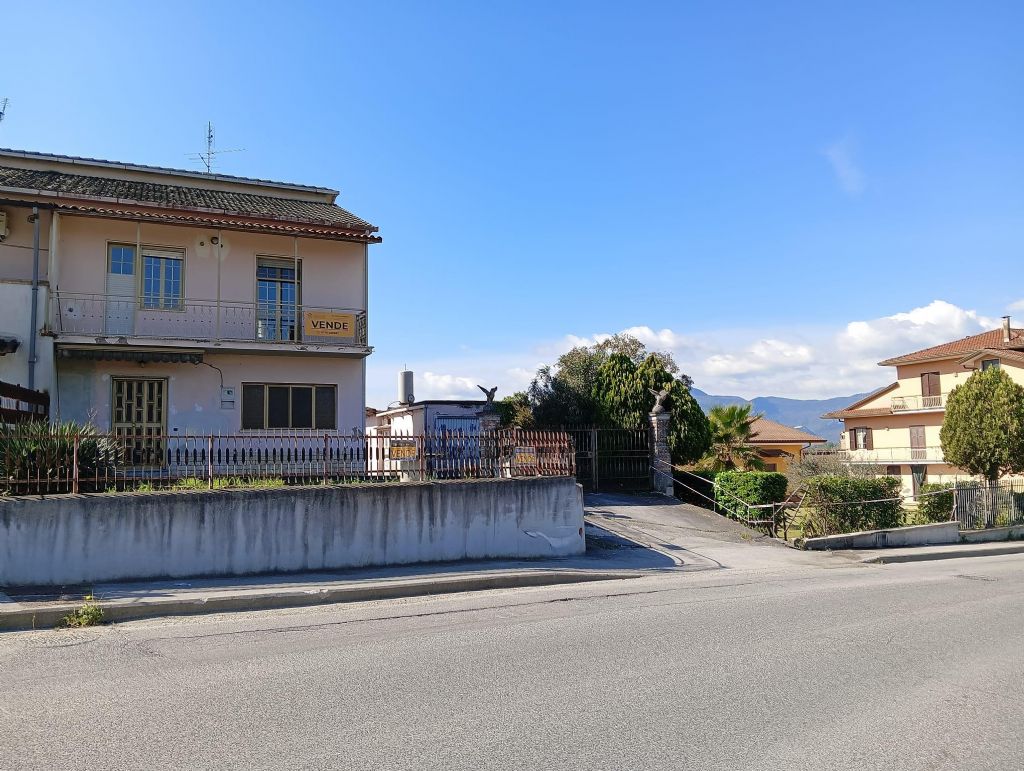 Villino semi indipendente