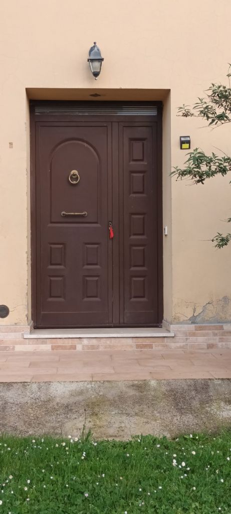 APPARTAMENTO IN VILLA CON INGRESSO INDIPENDENTE