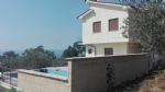 villa con piscina