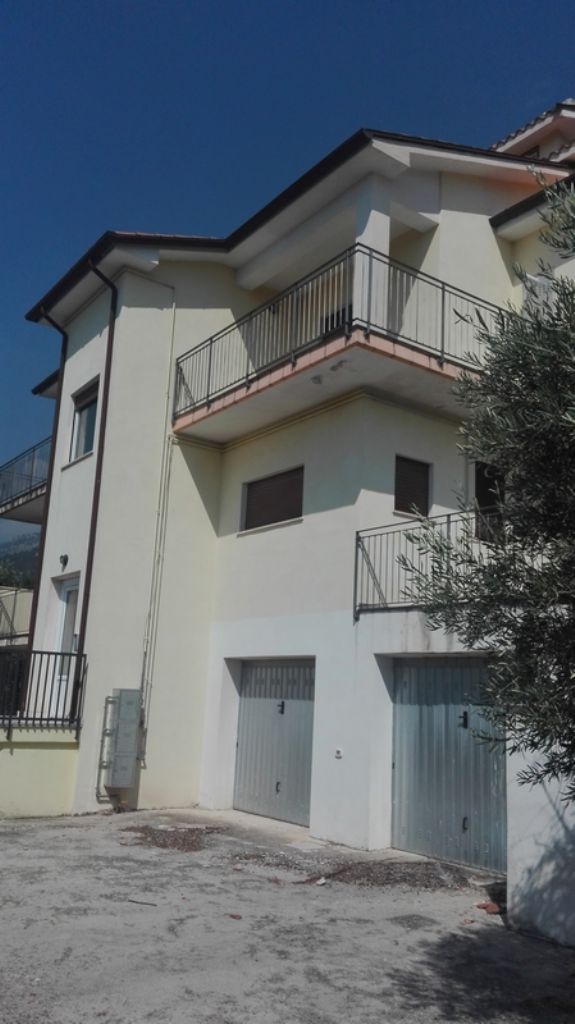 villa con piscina