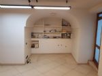 Locale commerciale ristrutturato
