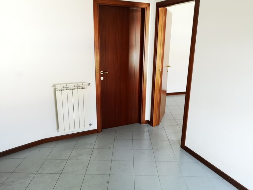 Locale commerciale