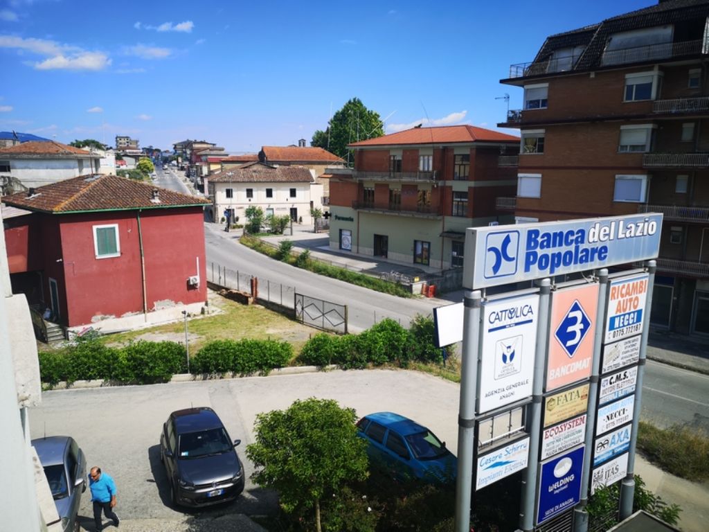 Locale commerciale