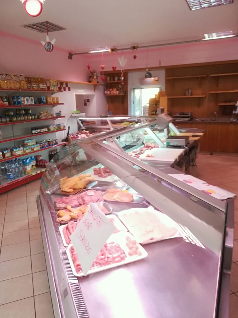locale commerciale