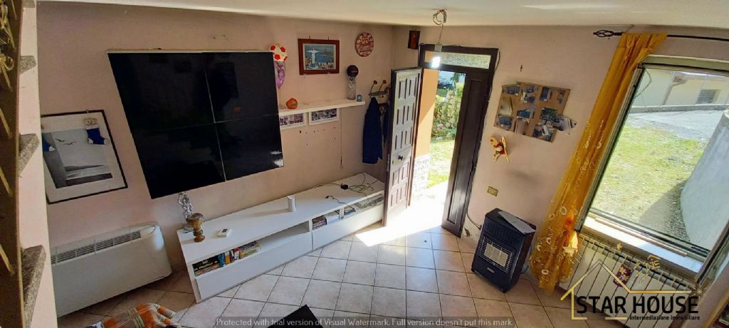 Piccola casa indipendente con terreno