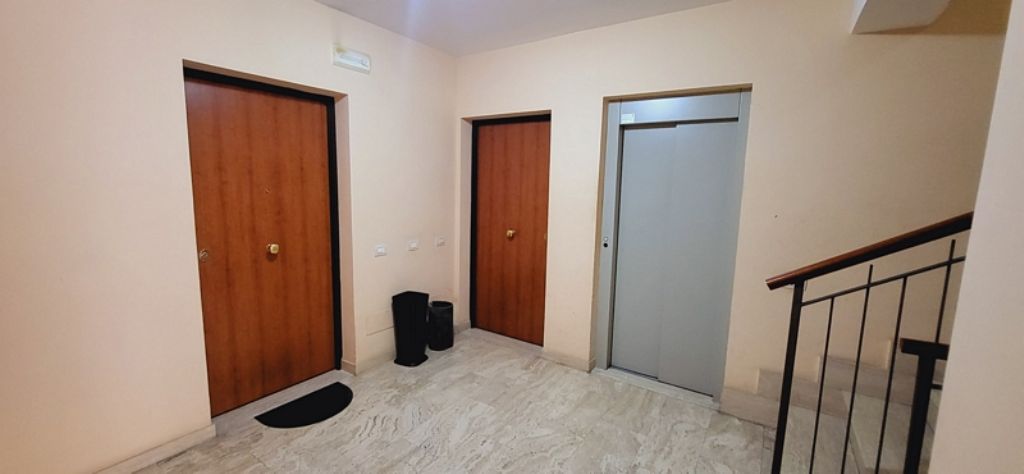 Ampio appartamento recente costruzione con terrazzo - garage - Posto auto
