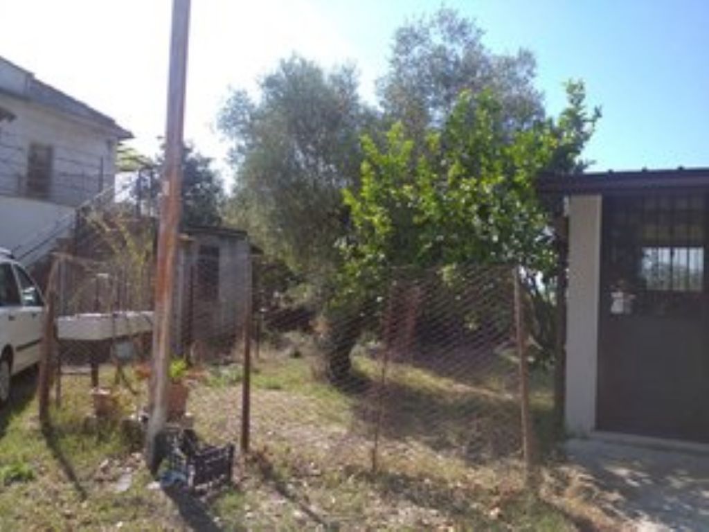 Casa indipendente in Via Colli