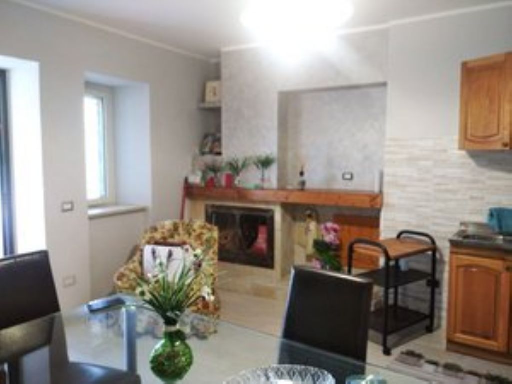Casa indipendente in Via Colli
