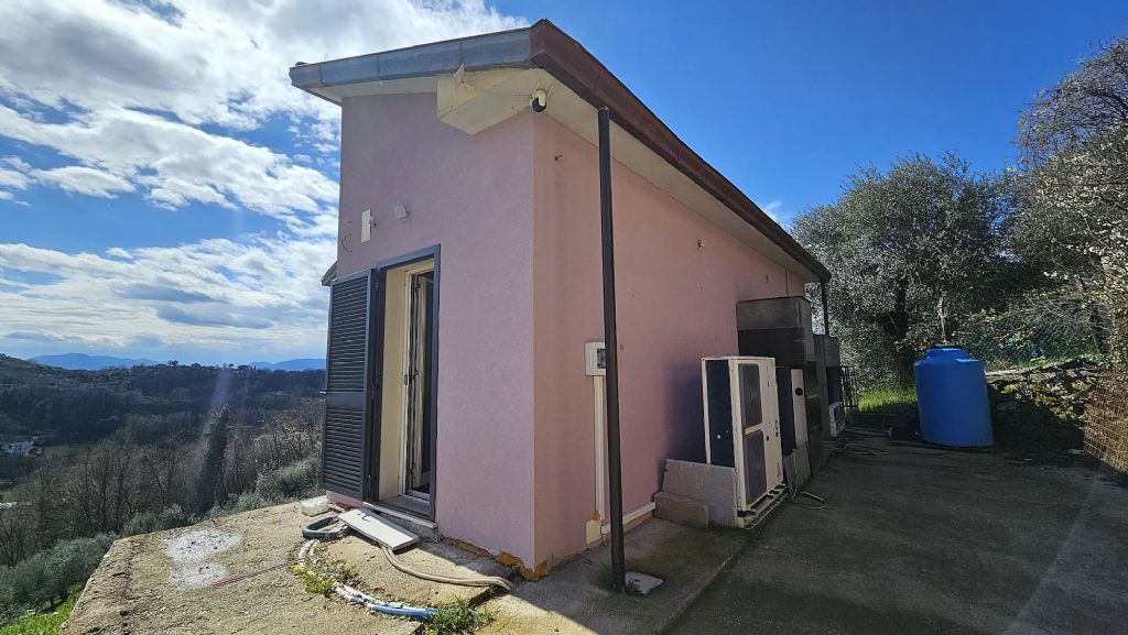 Scopri la tua oasi di pace a Maniano, Frosinone.