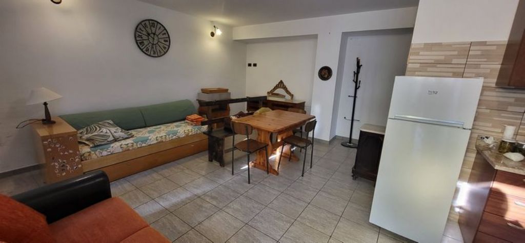 APPARTAMENTO IN VILLA